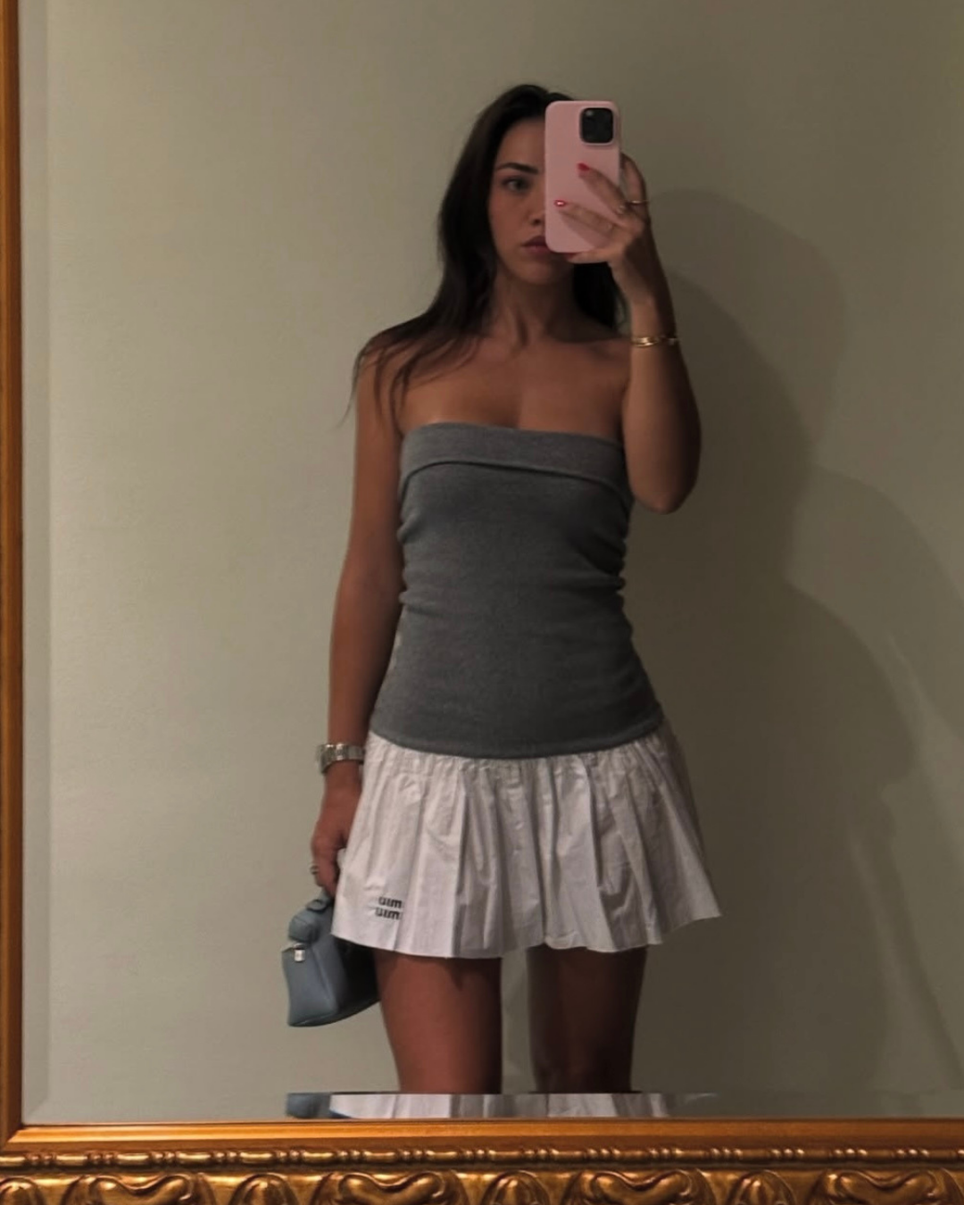 THE COLOR STATEMENT Ngjyrat që po dominojnë feed-et ne figurat influencuese shqiptare (16)