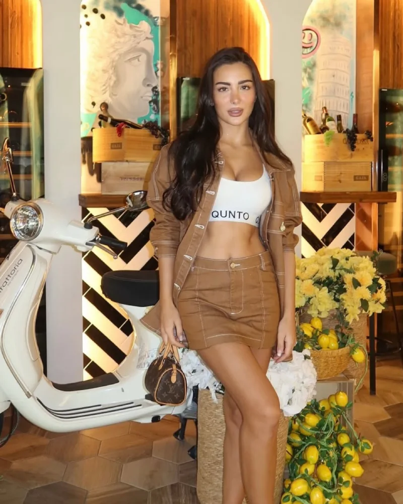 THE COLOR STATEMENT Ngjyrat që po dominojnë feed-et ne figurat influencuese shqiptare (28)