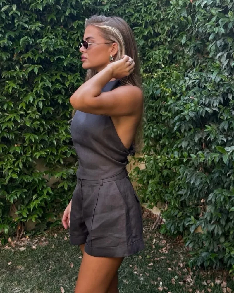 THE COLOR STATEMENT Ngjyrat që po dominojnë feed-et ne figurat influencuese shqiptare (3)