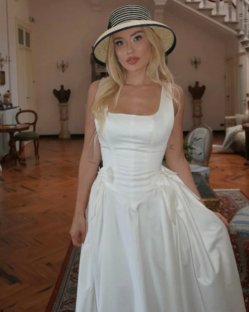 THE COLOR STATEMENT Ngjyrat që po dominojnë feed-et ne figurat influencuese shqiptare (8)