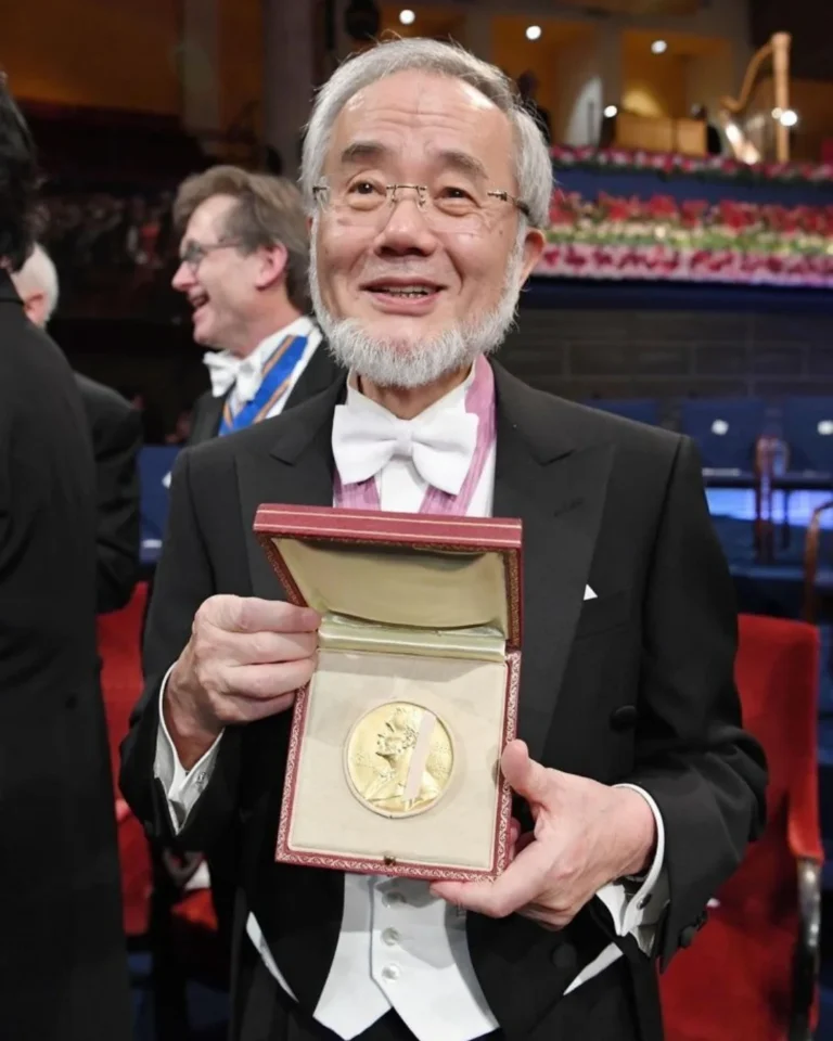 Kur agjërojmë, trupi fillon të vetëushqehet me qelizat e dëmtuara duke i pastruar ato!